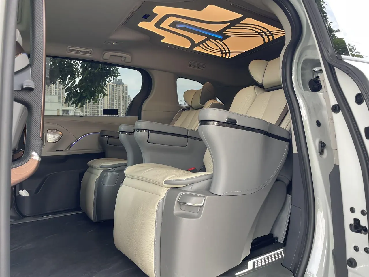 Toyota 2026 Sana 2.5 Stepless Two-Drive Comfort Edition Automatic Transmission 3