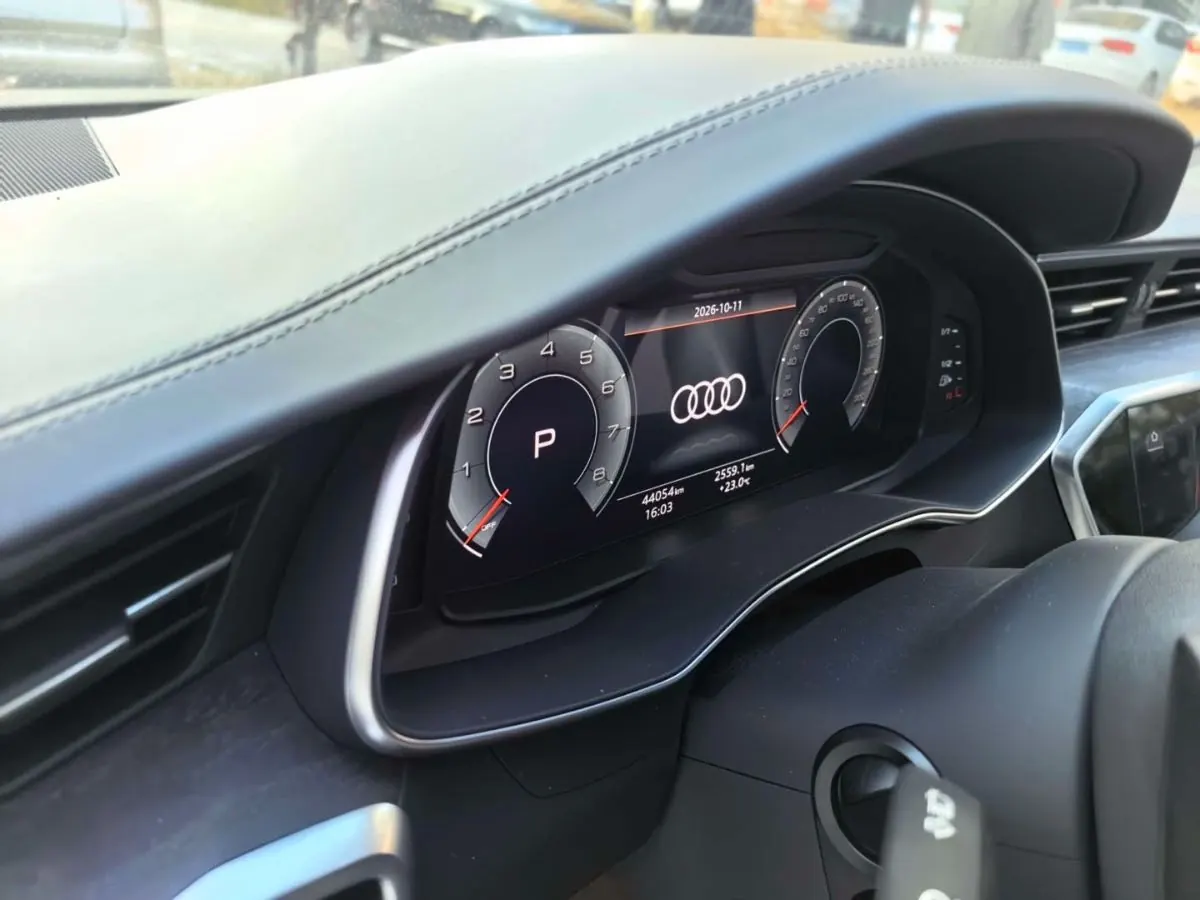 Audi 2023 A6L 48V 3.0TFSI 55TFSI Quattro Flagship Dynamic Automatic 10