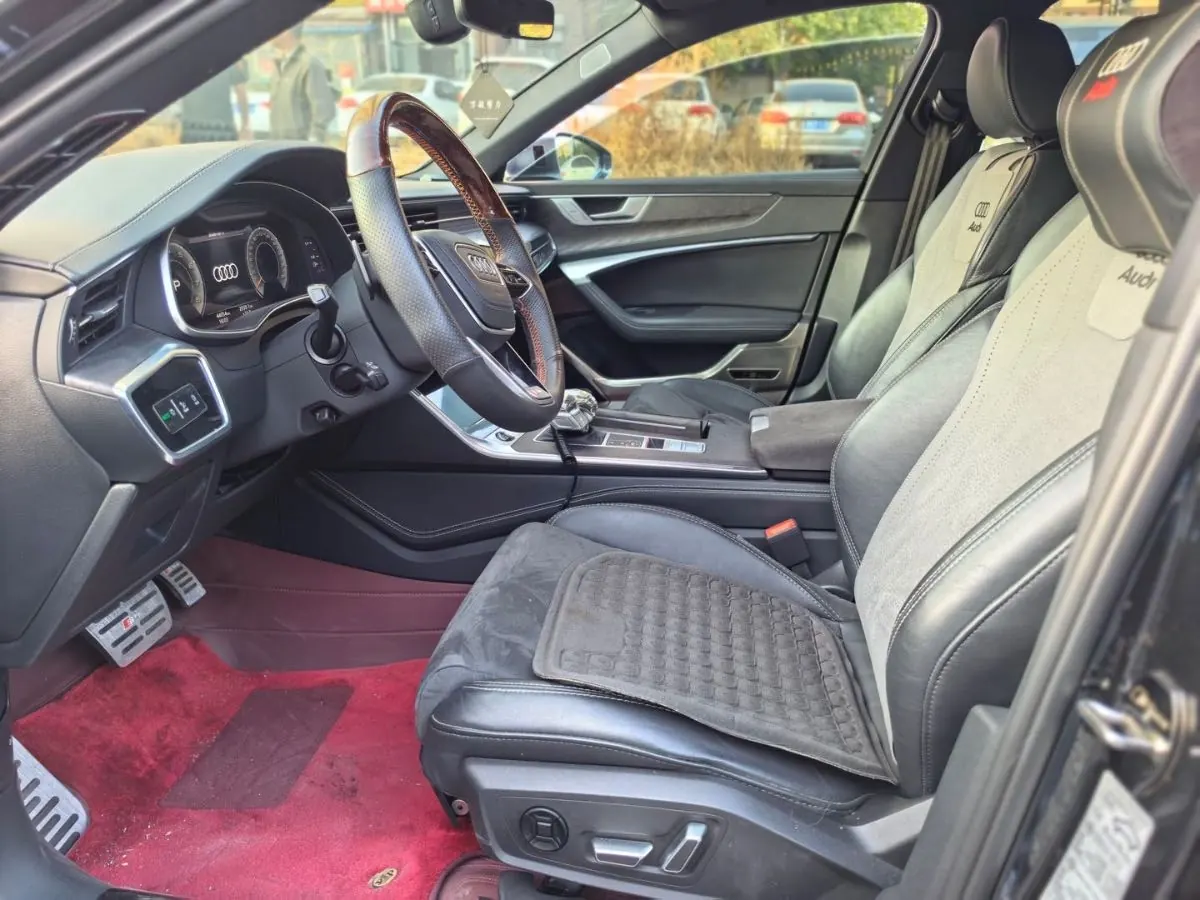 Audi 2023 A6L 48V 3.0TFSI 55TFSI Quattro Flagship Dynamic Automatic 9