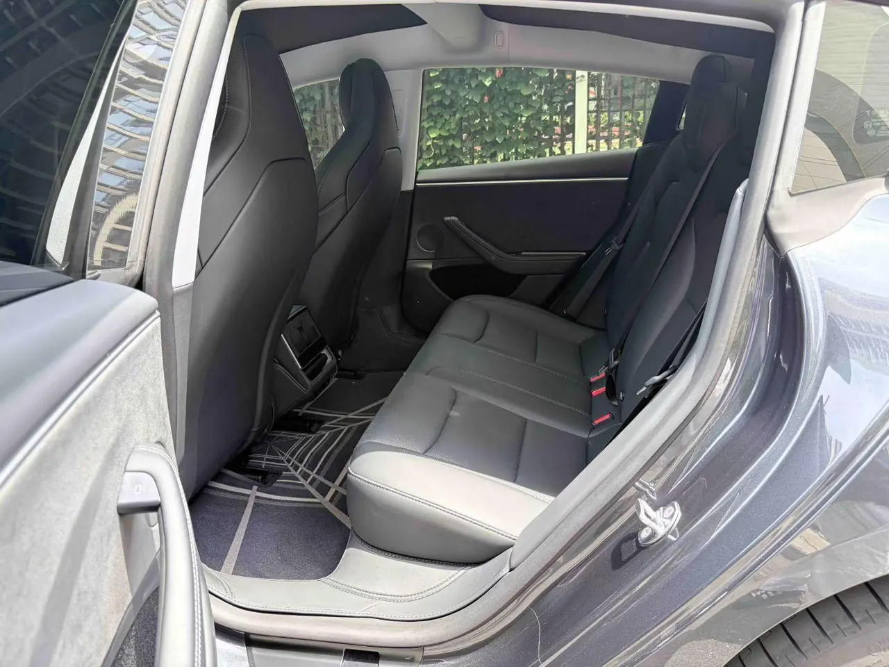 Tesla 2024 Model 3 high-performance all-wheel drive version automatic transmission 6