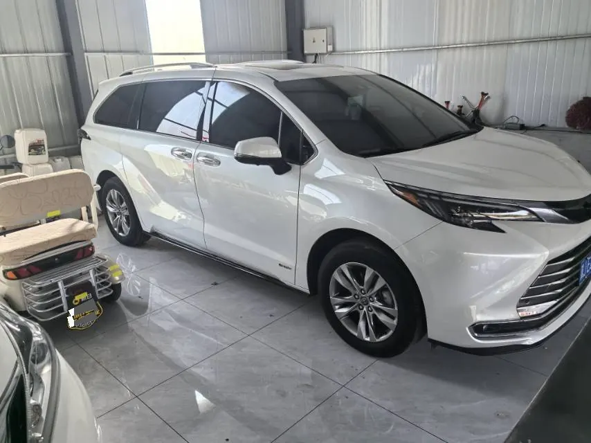 Toyota 2024 Sana 2.5 Stepless Comfort Edition Automatic Gear 2