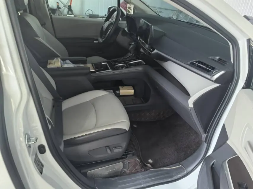 Toyota 2024 Sana 2.5 Stepless Comfort Edition Automatic Gear 3