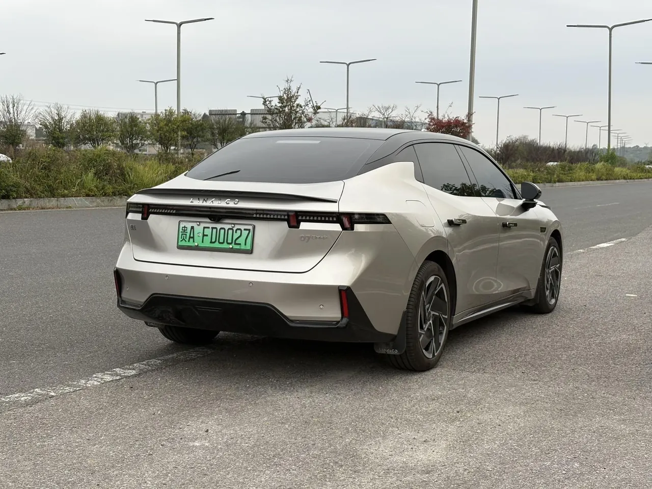 LYNK&amp;CO 2024 LYNK&amp;CO 07 EM-P 1.5T 126 Long Endurance Pro Auto 4