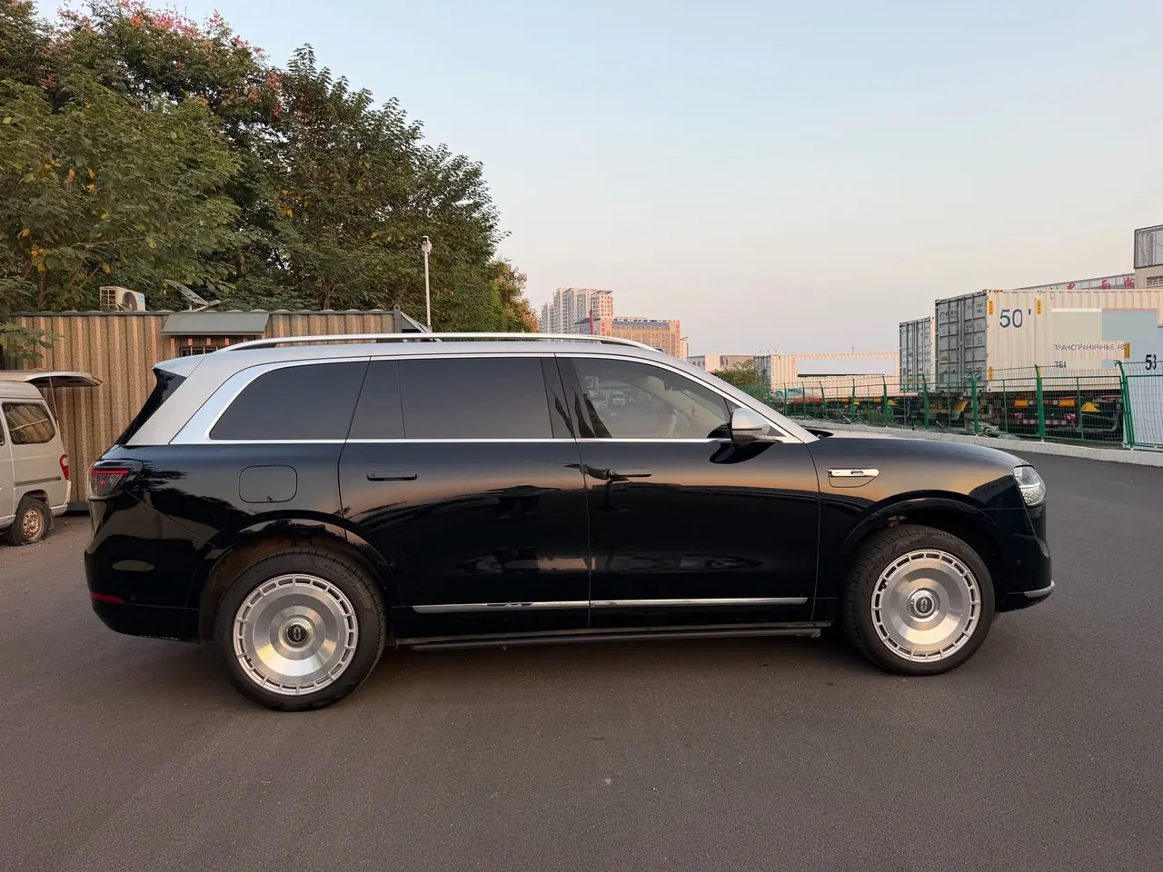 AITO 2024 AITO M9 extended range Ultra 42kWh automatic gear 13