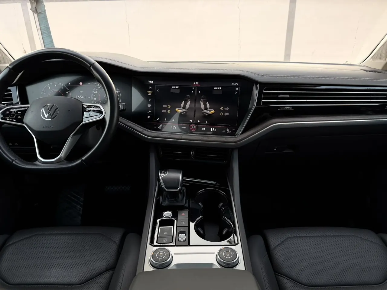 Volkswagen Touareg (Imported) 2021 Touareg 3.0TSI Sharp Edition Automatic Gear 3