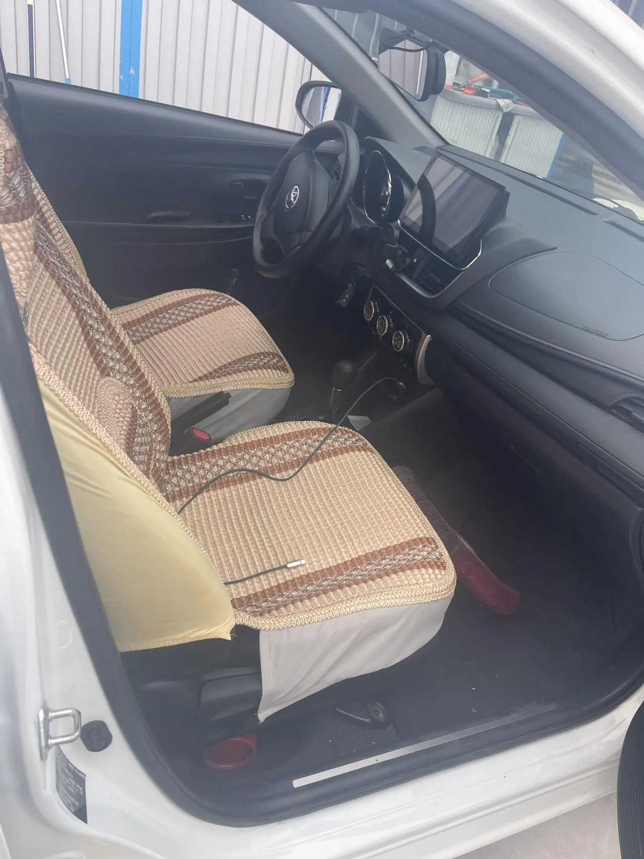 Toyota yaris 2021 YARiS L Enjoy 1.5 Stepless Leading Edition Automatic Gear 4