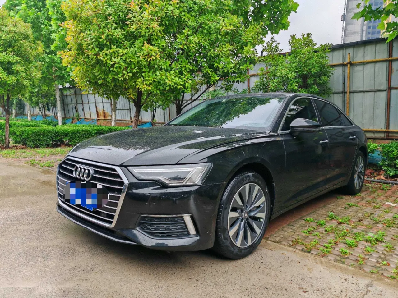 Открыть галерею: Audi 2021 A6L 2.0TFSI 45TFSI Selected Dynamic Automatic
