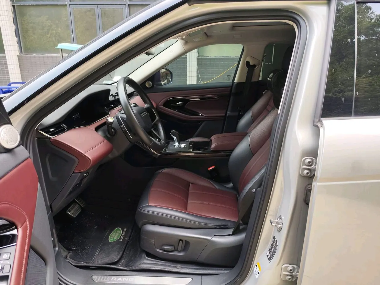Land Rover 2021 Range Rover Aurora L 48V 2.0T 249PS R-Dynamic First edition First Edition Automatic Gear 3