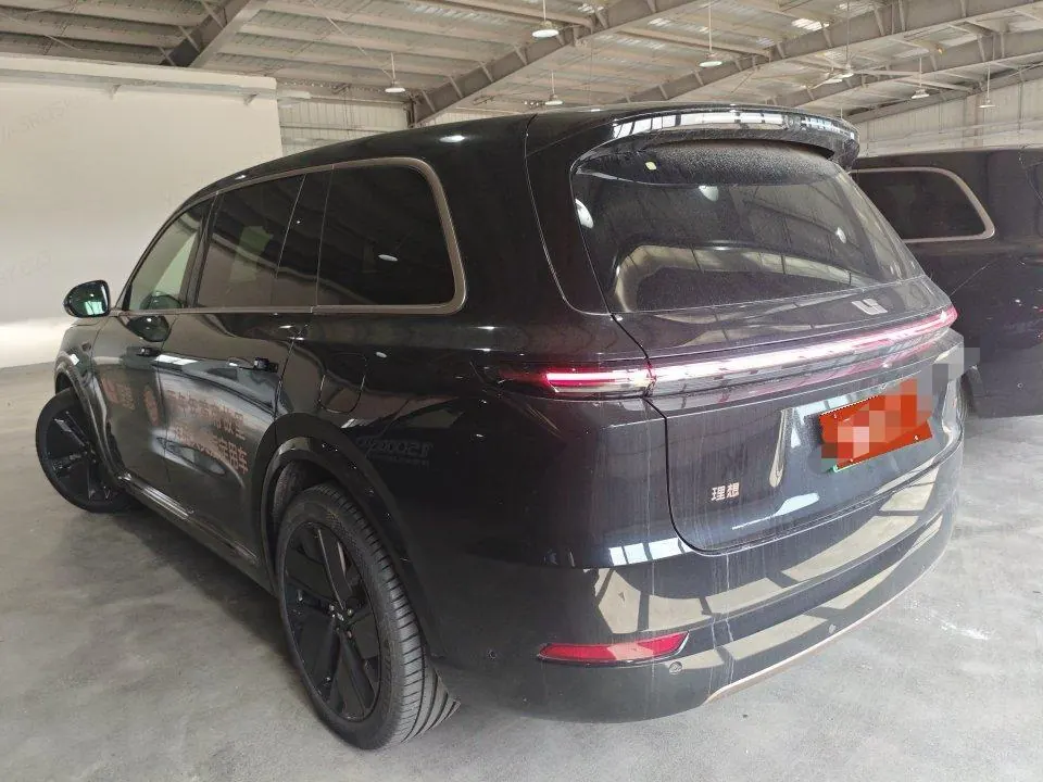 Li 2025 L9 Ultra Smart Refresh Edition Automatic Transmission 4