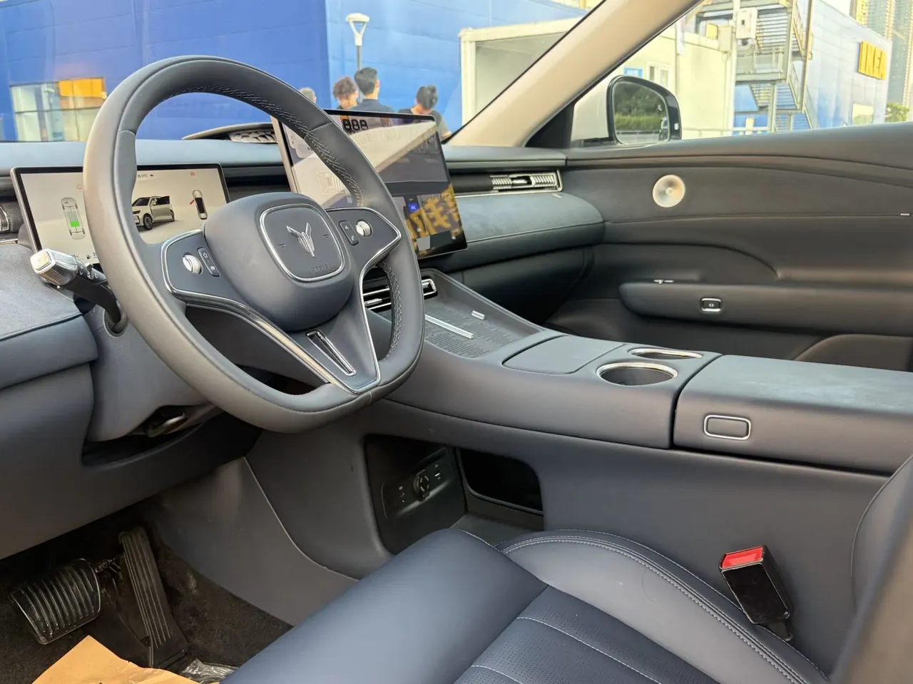 Voyah 2025 FREE four-wheel drive dry Kun version of automatic gear 4