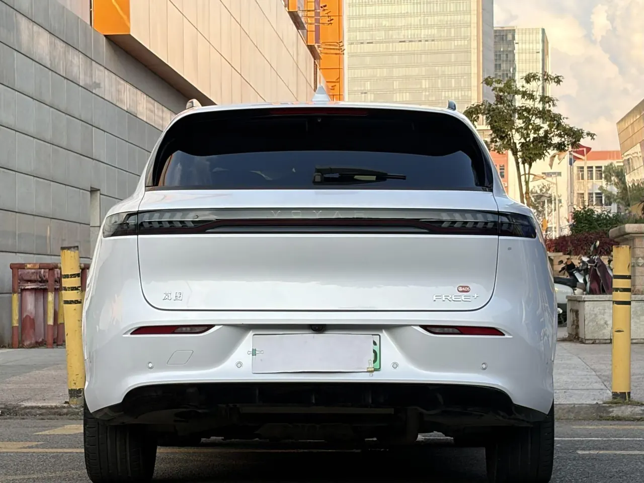 Voyah 2025 FREE four-wheel drive dry Kun version of automatic gear 8