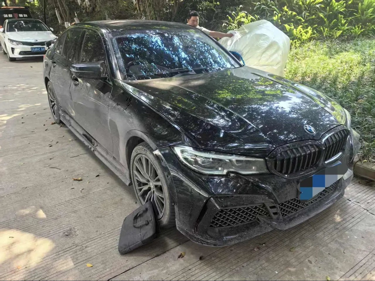 BMW 3 Series 2020 330Li xDrive 2.0T M Sports Obsidian Night Suit Automatic Gear 2