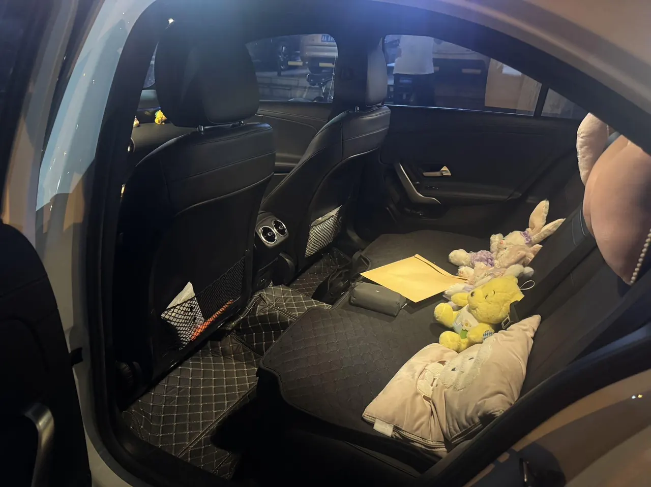 Mercedes Benz Class A 2021 A 200 L 1.3T Dynamic Automatic 4
