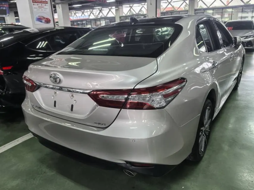 Toyota 2021 Camry 2.5G Deluxe Edition Automatic Gear 4