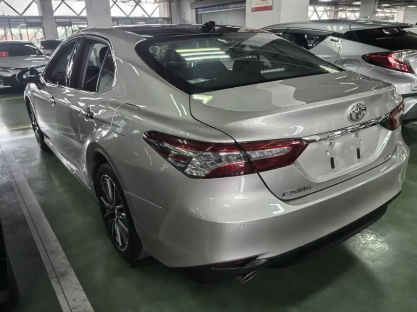 Toyota 2021 Camry 2.5G Deluxe Edition Automatic Gear 5