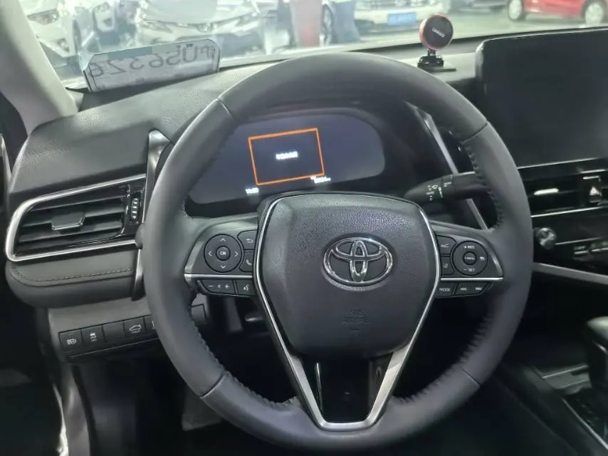 Toyota 2021 Camry 2.5G Deluxe Edition Automatic Gear 7