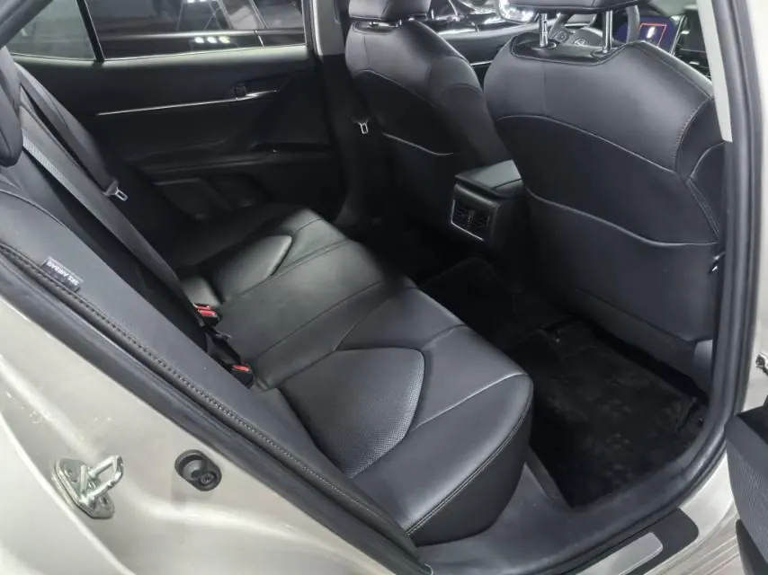 Toyota 2021 Camry 2.5G Deluxe Edition Automatic Gear 8