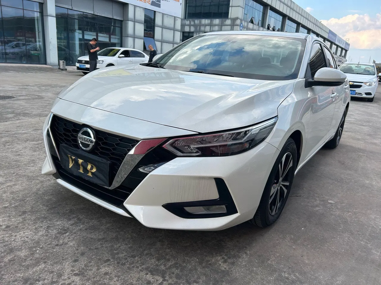 Открыть галерею: Nissan 2022 Sylphy 1.6 Stepless XL Pleasant Edition Automatic Gear