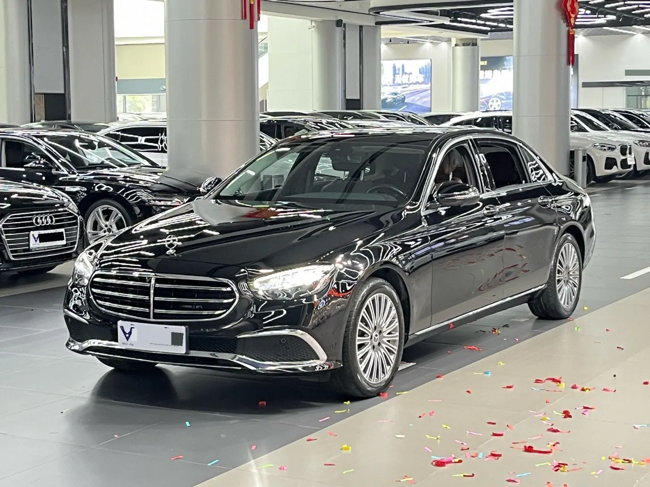 Open image lightbox: Mercedes Benz E Class 2022 E 300 L 2.0T Luxury (Change 2) Automatic Gear