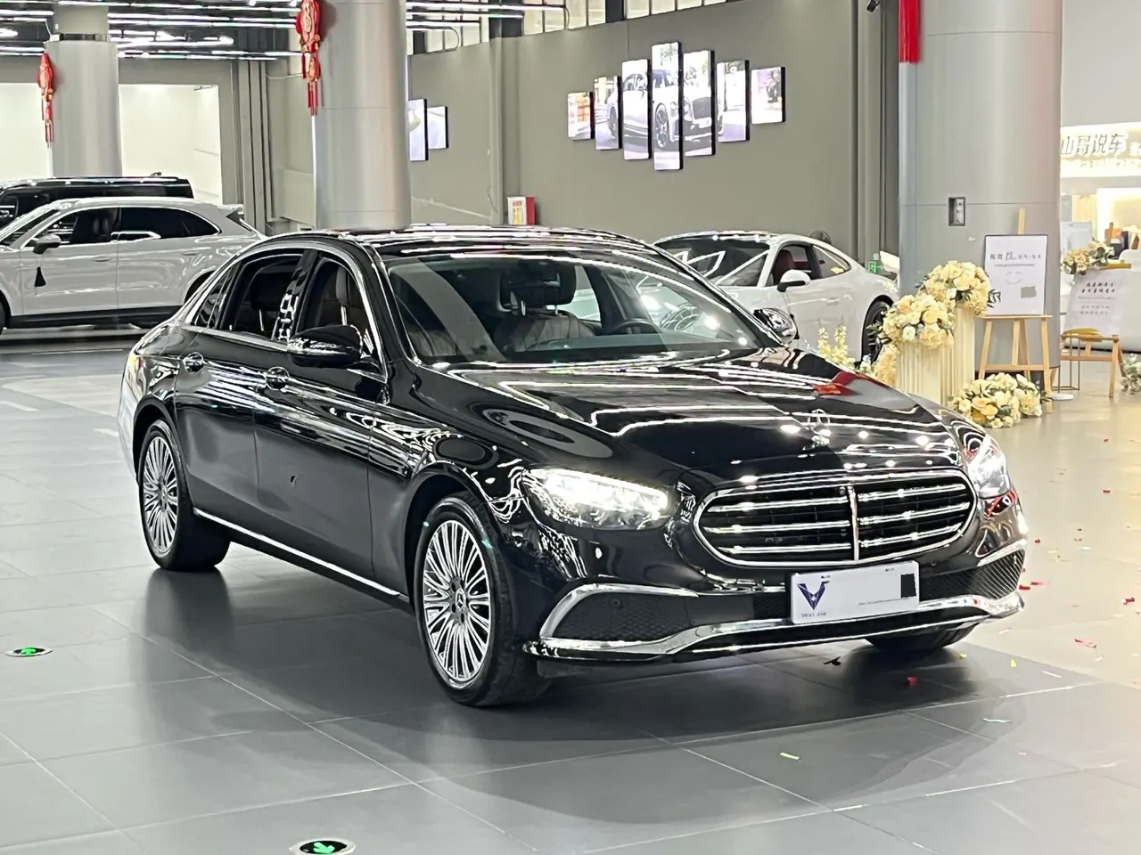 Mercedes Benz E Class 2022 E 300 L 2.0T Luxury (Change 2) Automatic Gear 3