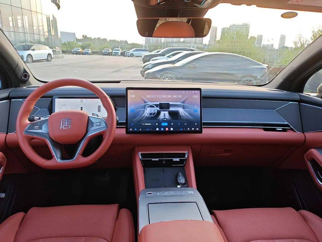 BYD 2025 Tang L DM 1.5T stepless 175KM unmanned aerial vehicle player version automatic gear 6