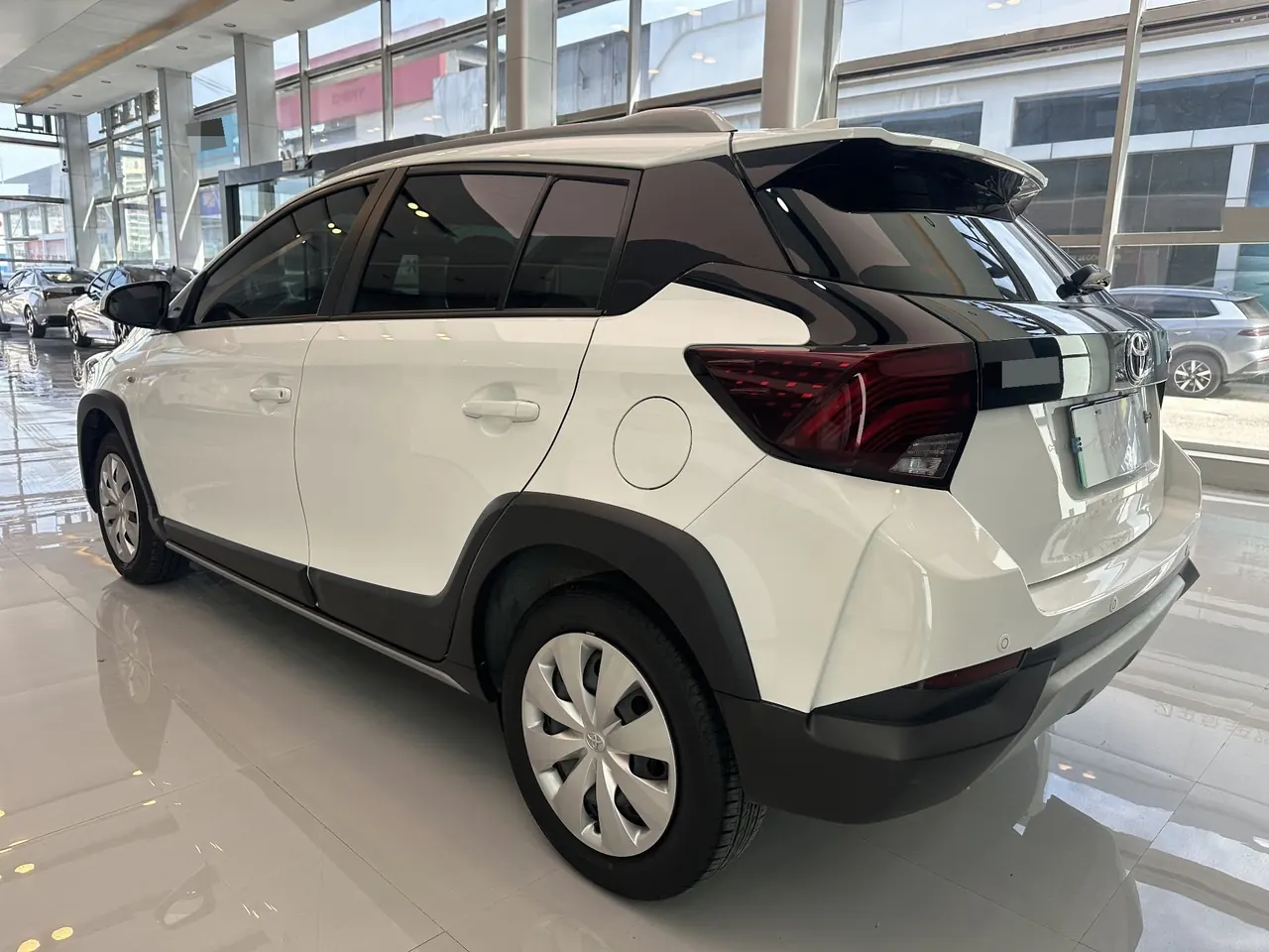 Toyota yaris 2022 YARiS L to dazzle 1.5 stepless leading PLUS version of automatic gear 4