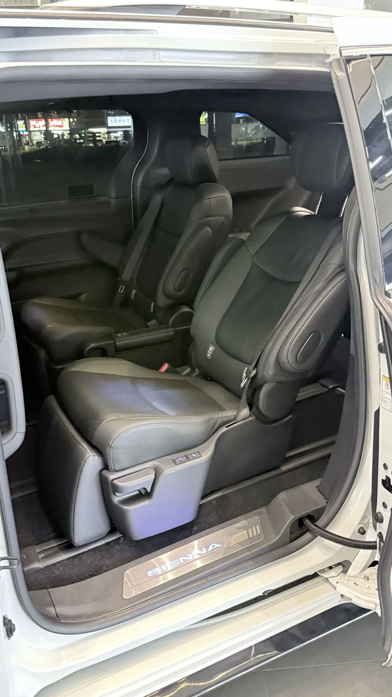 Toyota 2021 Sana 2.5 Stepless Platinum Edition Automatic Transmission 7