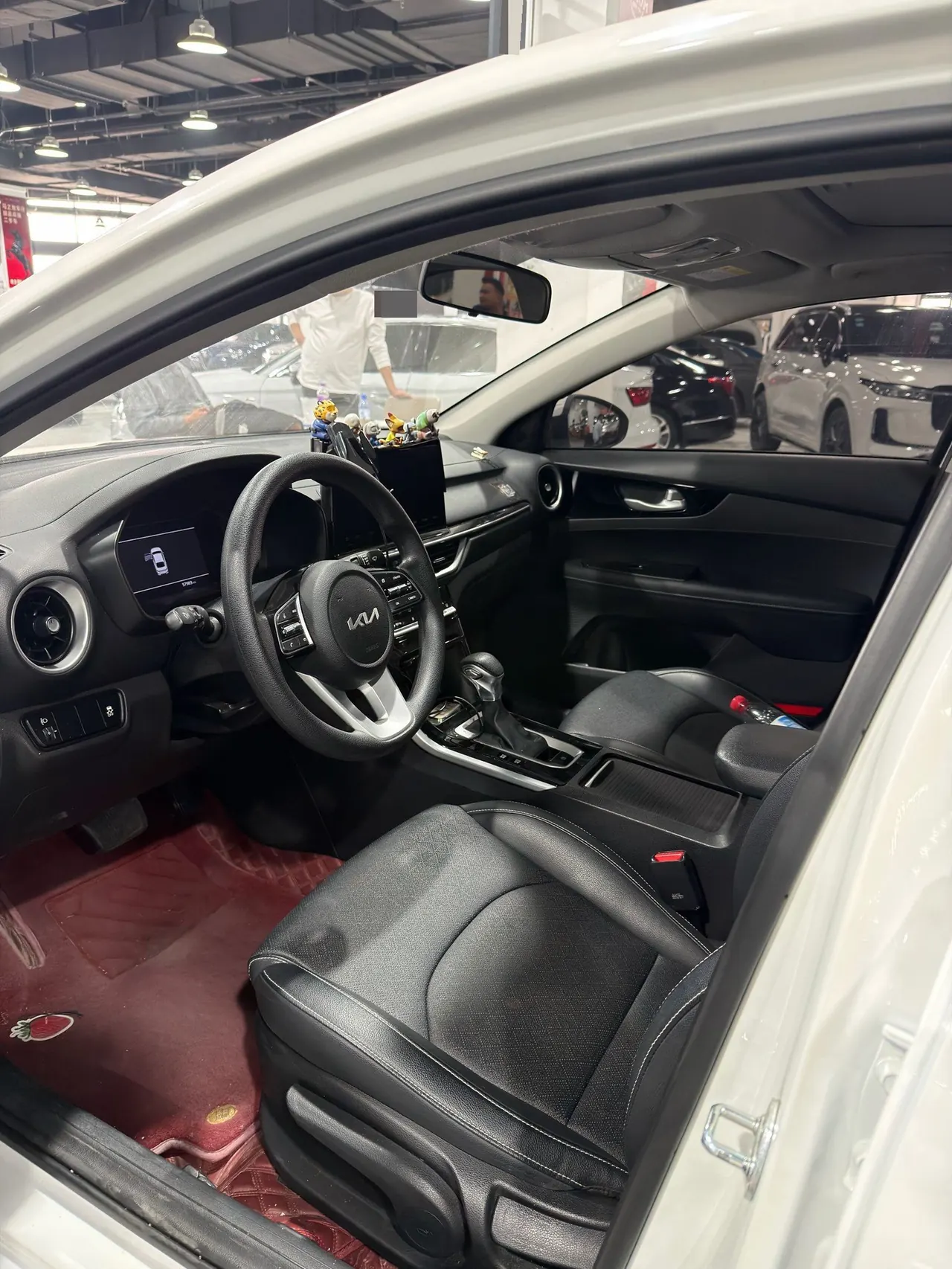 Kia 2021 K3 1.5 Stepless Renewed Automatic Gear 4