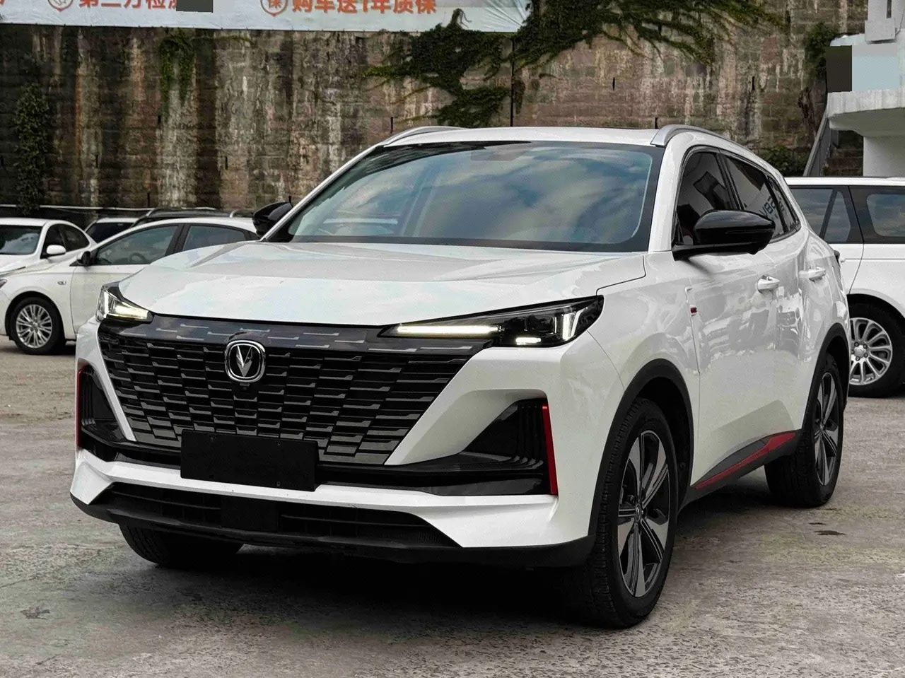 ChangAn 2022 CS55 PLUS 1.5T Honorable Automatic Gear - View 1