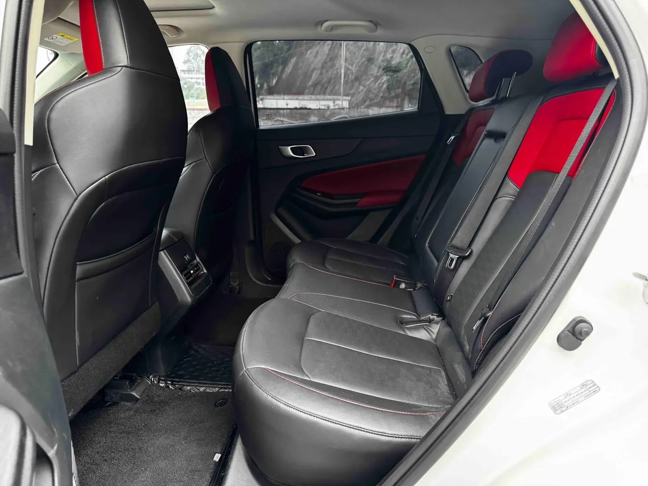 ChangAn 2022 CS55 PLUS 1.5T Honorable Automatic Gear 4