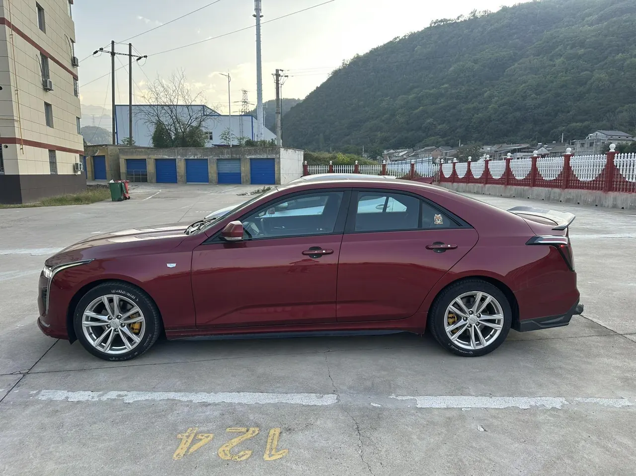 Cadillac 2020 CT4 2.0T 28T fashion automatic gear 4