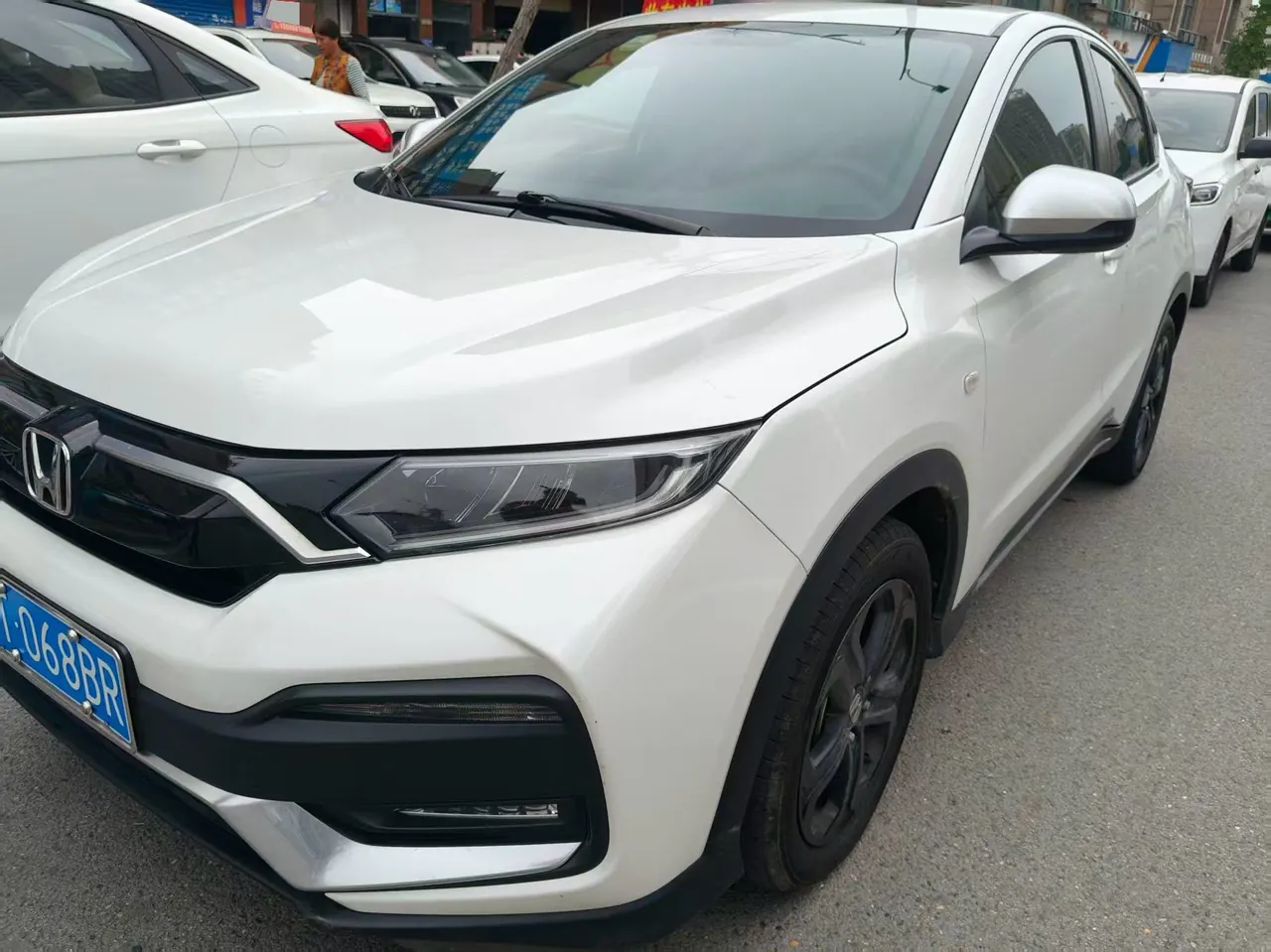 Honda 2022 XR-V 1.5T Stepless 220TURBO Obsidian Edition Automatic Gear 8