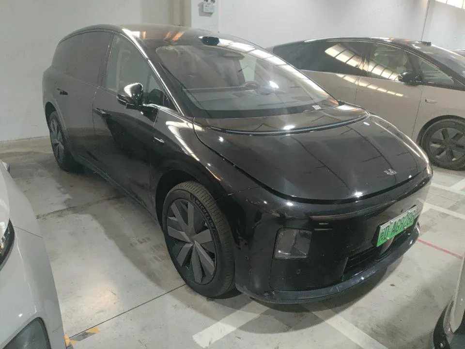 Li 2025 i8 Standard Edition Automatic Gear 5