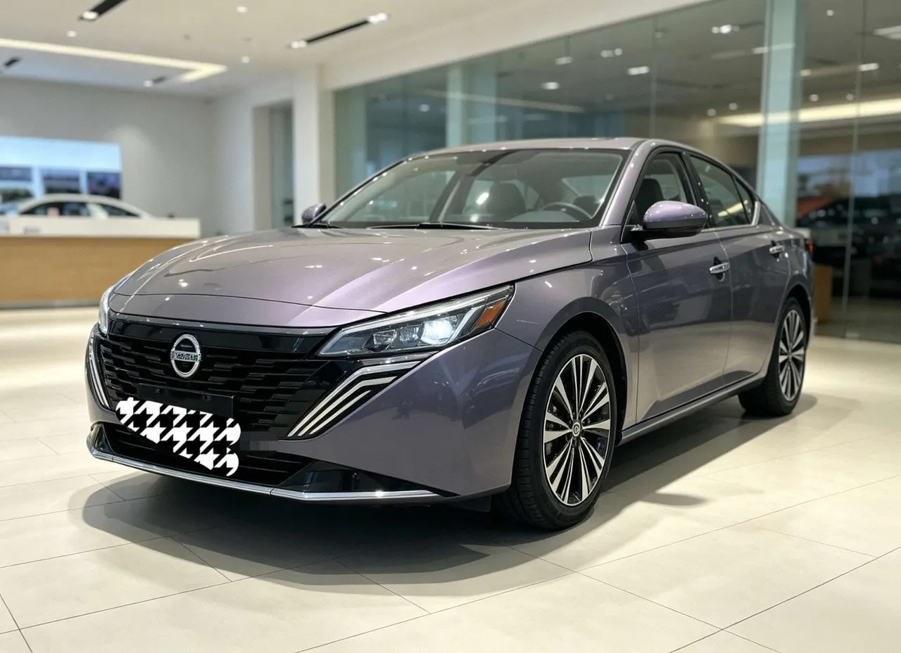 打开图片灯箱:Nissan 2026 Teana 2.0T Stepless Hongmeng Cockpit Flagship Automatic Gear