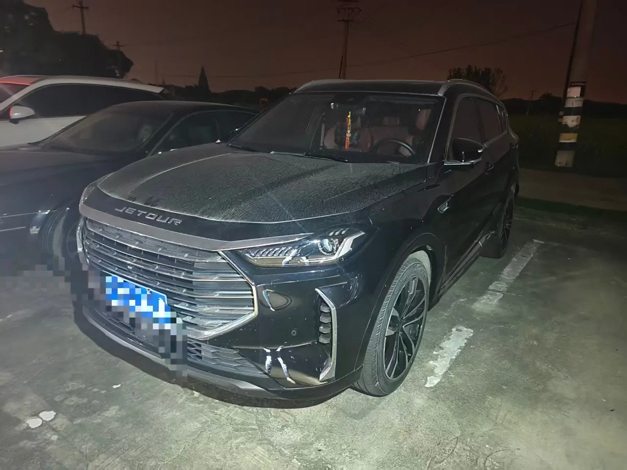 Jetour 2021 X70 1.6T Zhuge Wolong 7-seat automatic gear - View 1