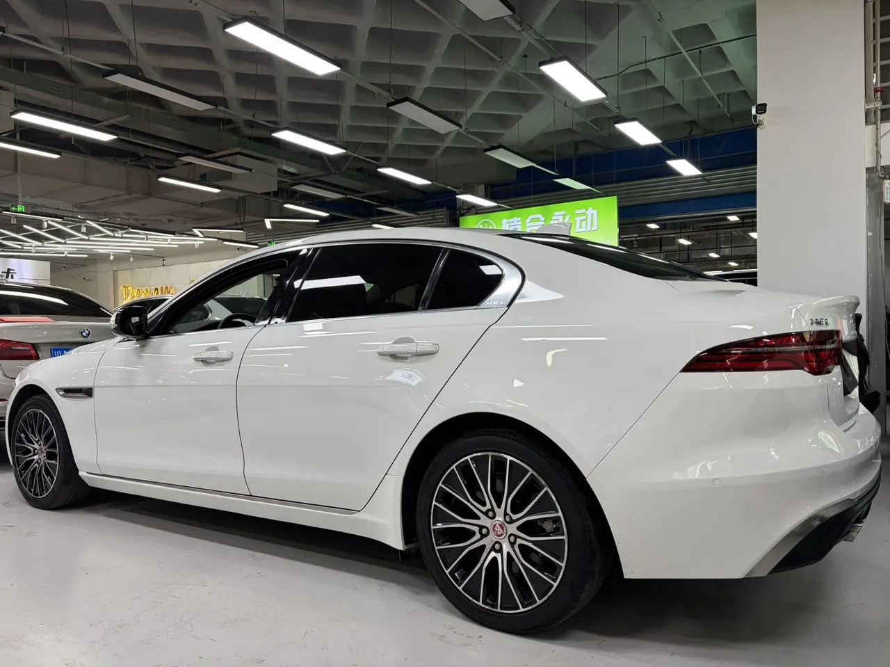 Jaguar 2020 XEL 2.0T 200PS S Enterprising and Elegant Automatic Gear 2