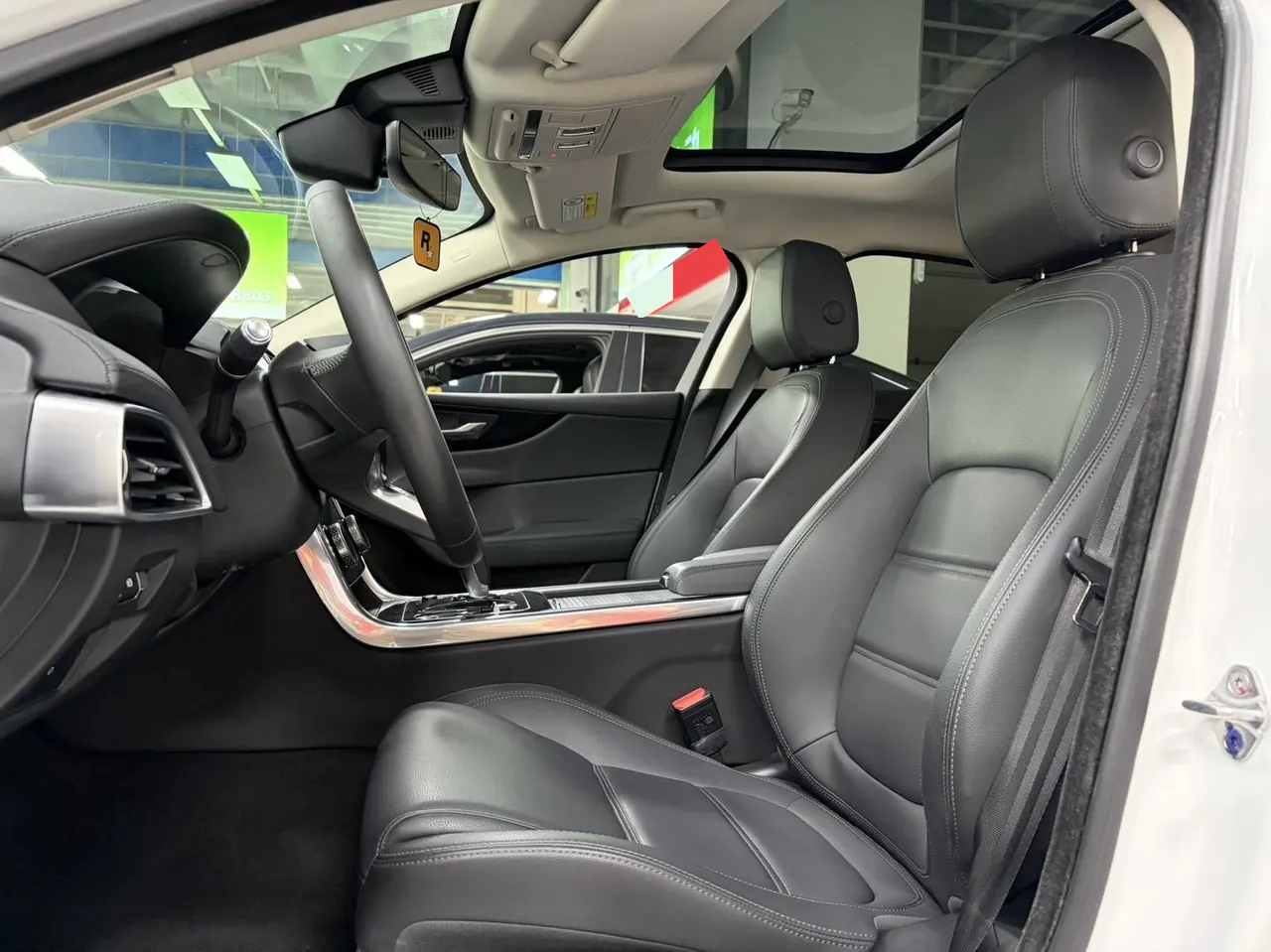 Jaguar 2020 XEL 2.0T 200PS S Enterprising and Elegant Automatic Gear 4