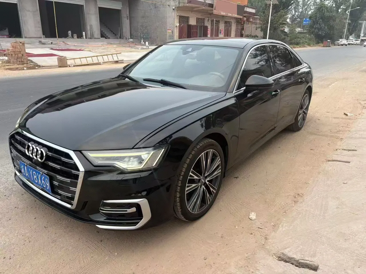 Открыть галерею: Audi 2022 A6L 48V 3.0TFSI 55TFSI Quattro enjoy dynamic automatic transmission
