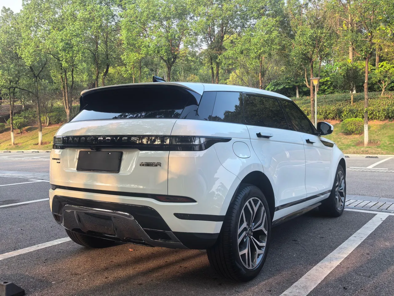 Land Rover 2022 Range Rover Aurora L 48V 2.0T 249PS R-Dynamic Deluxe Automatic Gear 5