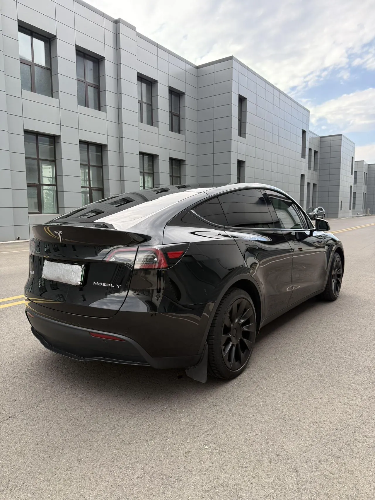 Tesla 2022 Model Y rear-wheel drive version (facelift) automatic gear 5