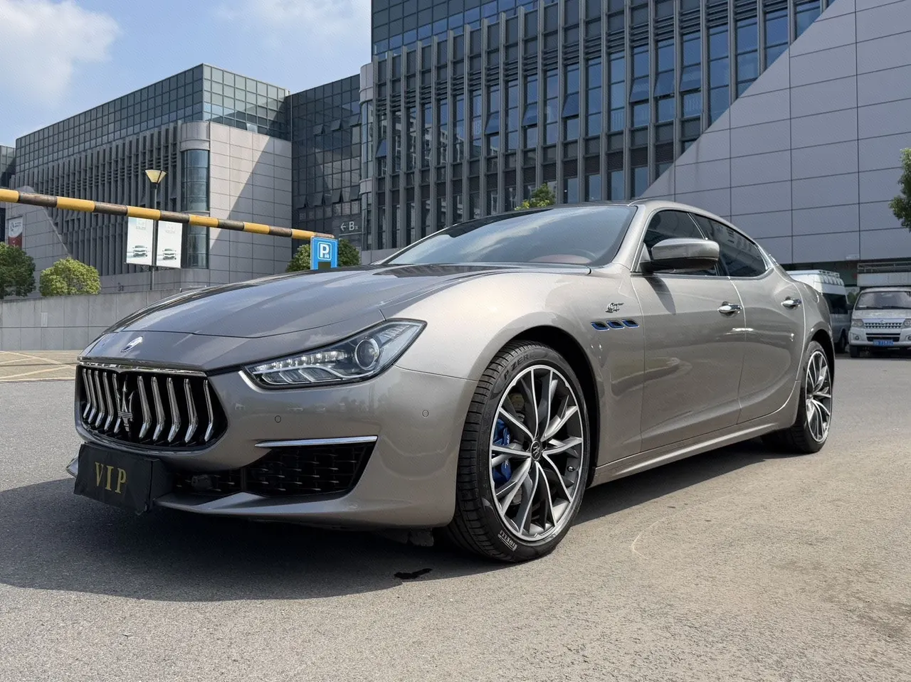 Maserati Ghibli (Imported) 2022 Ghibli 48V 2.0T GT Sharp Edition Automatic Gear - View 1