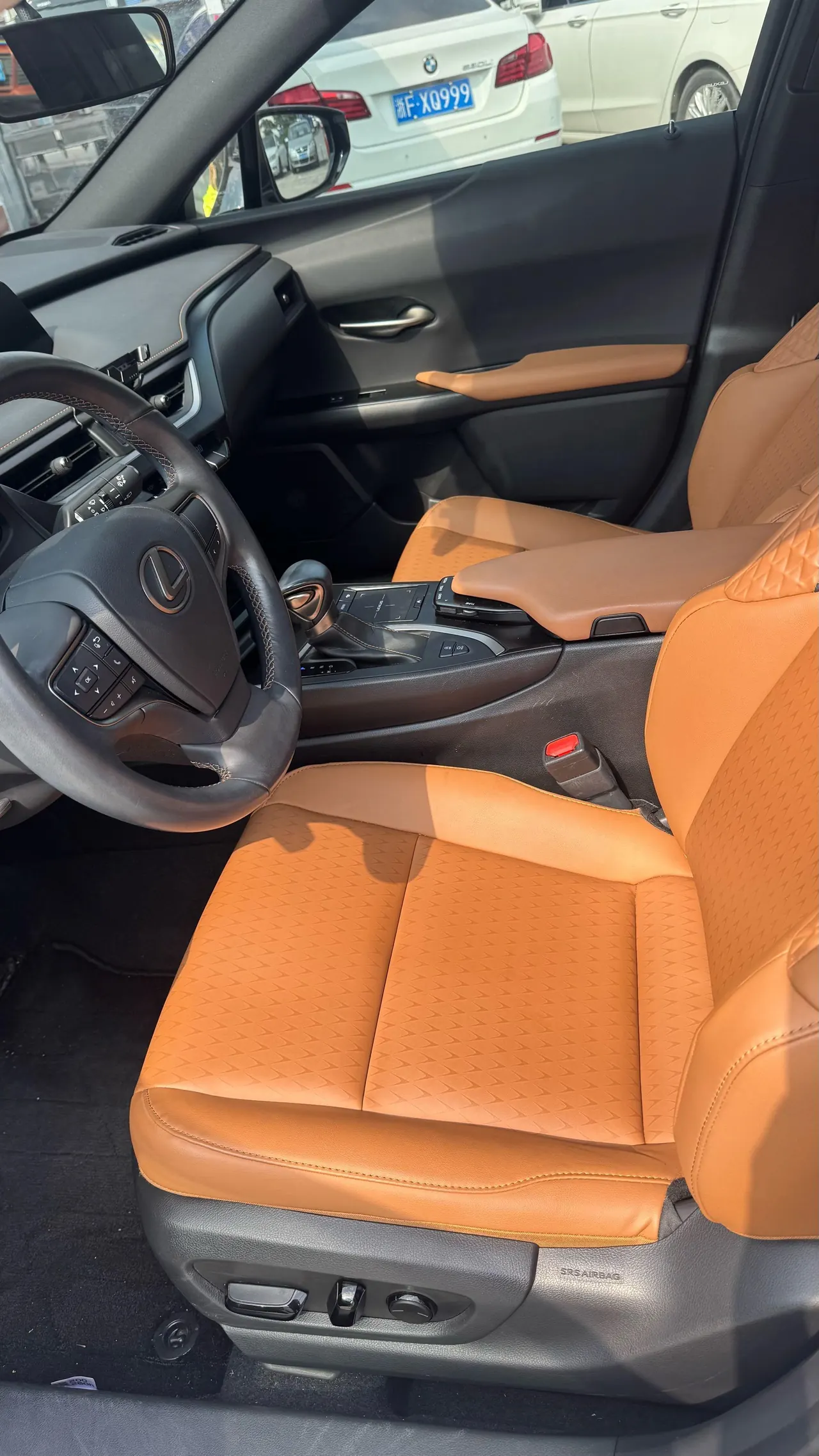 Lexus UX (Imported) 2020 UX200 2.0 Stepless Special Edition Automatic Gear 8