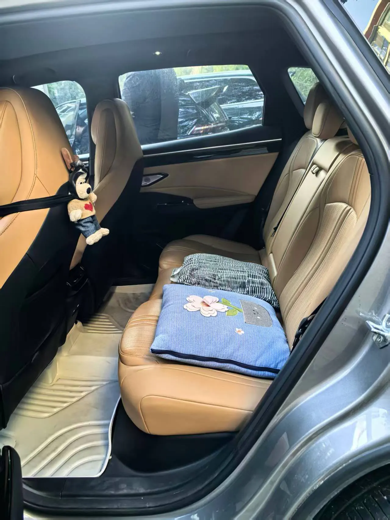 Geely Galaxy 2023 L7 1.5T 115km Starship Automatic Gear 5