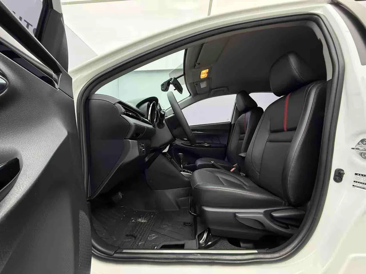 Toyota yaris 2022 YARiS L to dazzle 1.5 stepless luxury PLUS version of automatic gear 12