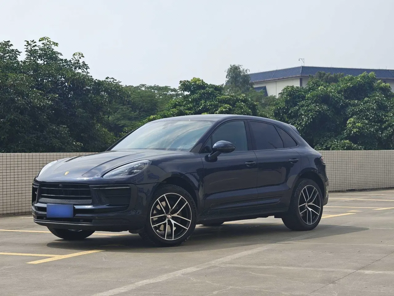Open image lightbox: Porsche Macan (Imported) 2022 Macan 2.0T Automatic Gear