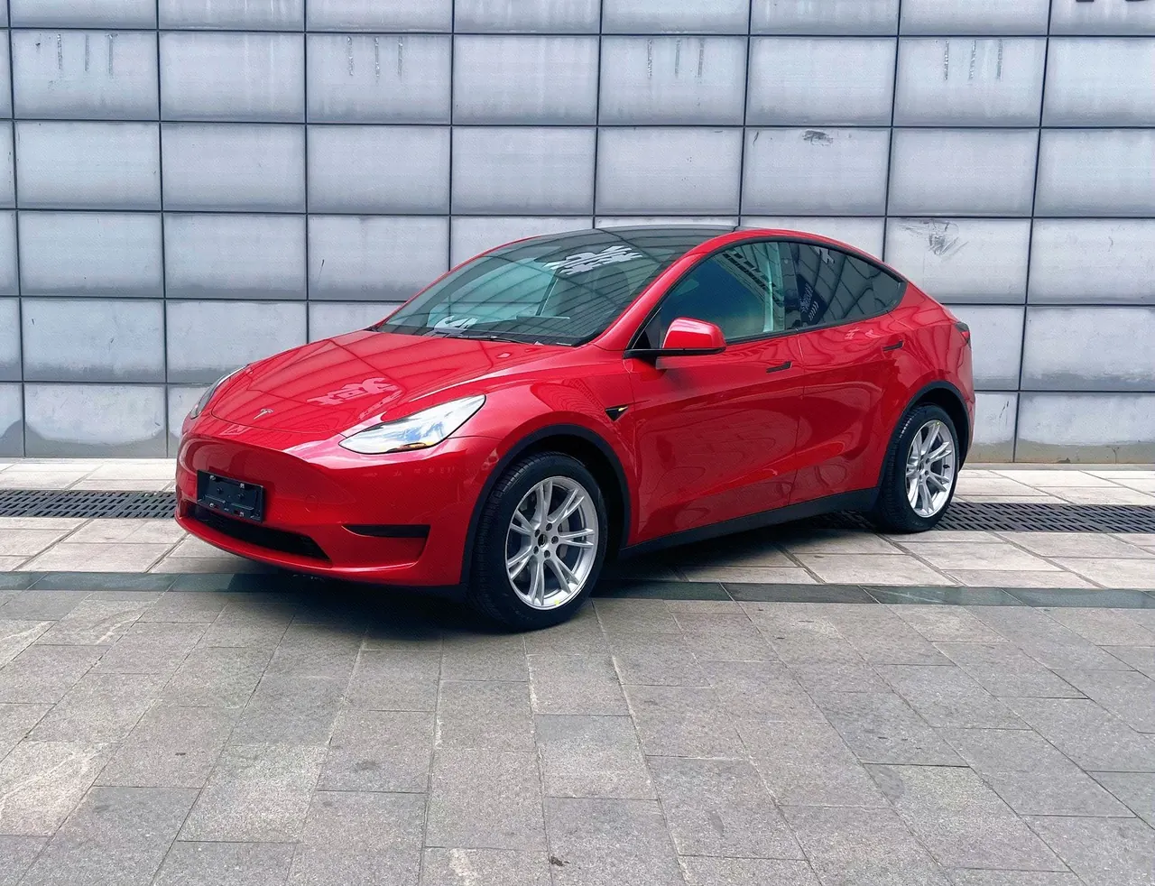 打开图片灯箱:Tesla 2022 Model Y rear-wheel drive version (facelift) automatic gear