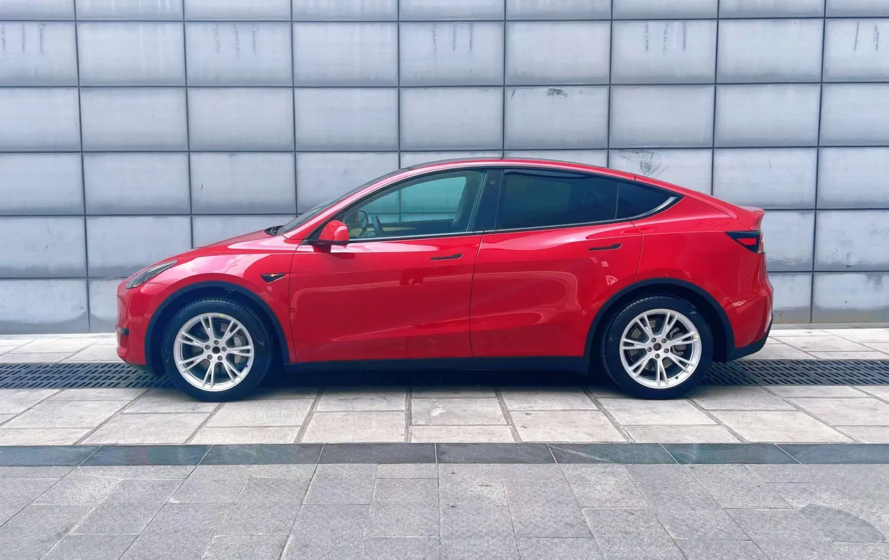 Tesla 2022 Model Y rear-wheel drive version (facelift) automatic gear 2