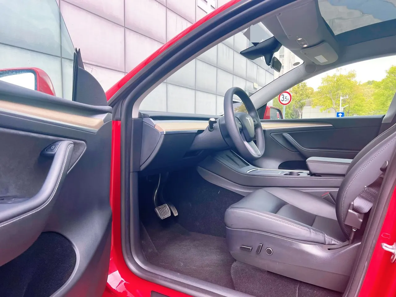 Tesla 2022 Model Y rear-wheel drive version (facelift) automatic gear 5