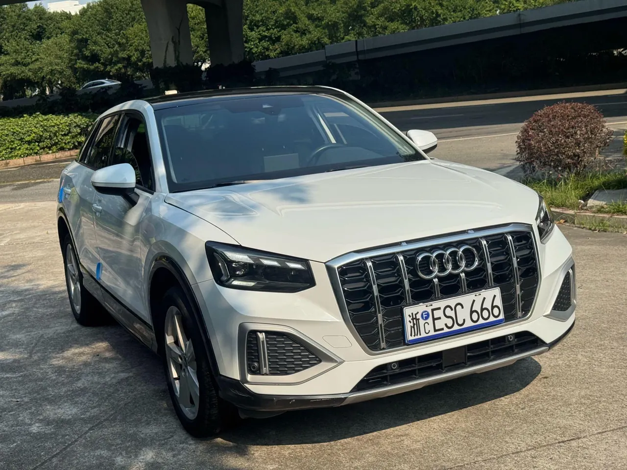 Audi 2022 Q2L 1.4TFSI 35TFSI Fashion Dynamic Automatic 3