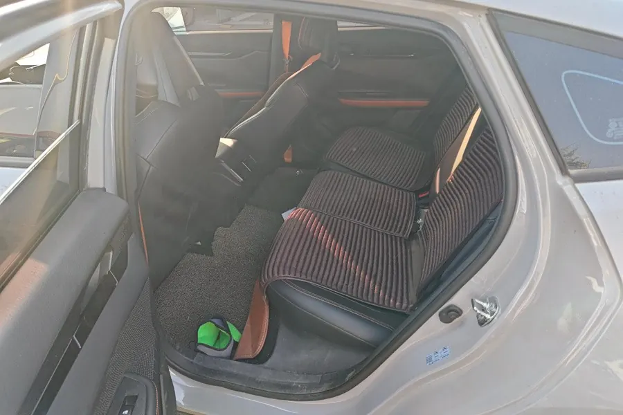 ChangAn 2022 UNI-V 1.5T honorable automatic gear 5